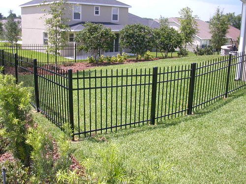 Central Florida Professional Fence Installation - The Landscape Renovator